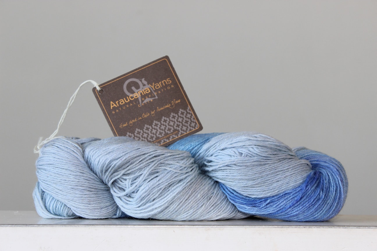 Araucania Ranco sokkenwol baby blauw